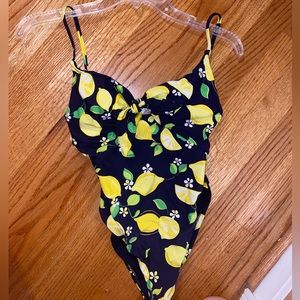 TRINA TURK LEMON 1 PEICE SWIMSUIT 🍋✨